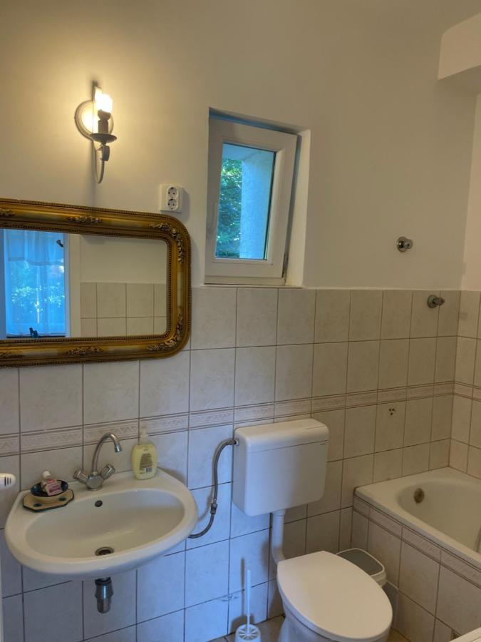Pelini - 2 Aparthotel Szentendre Exteriör bild