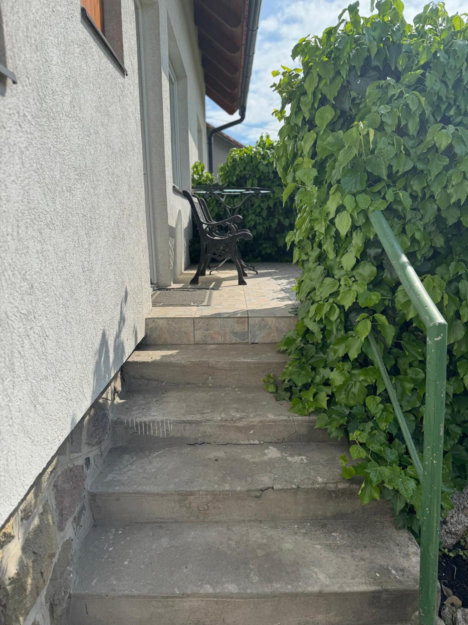 Pelini - 2 Aparthotel Szentendre Exteriör bild