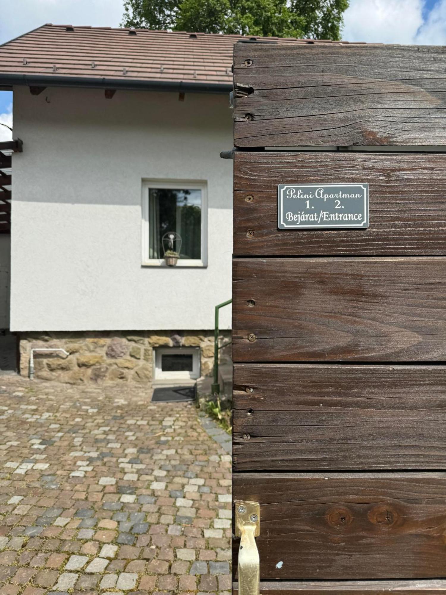 Pelini - 2 Aparthotel Szentendre Exteriör bild