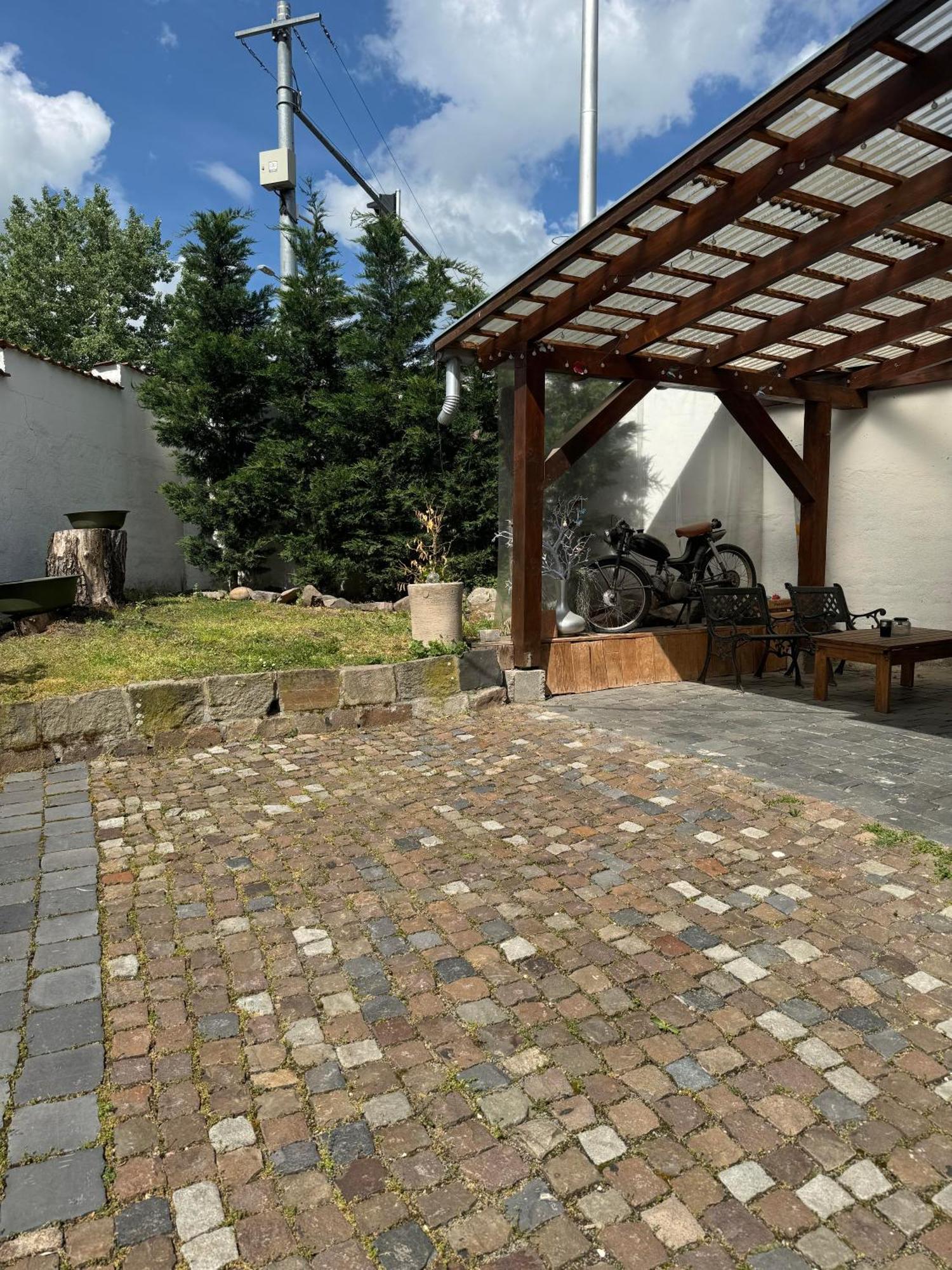 Pelini - 2 Aparthotel Szentendre Exteriör bild